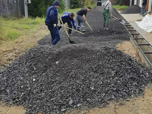 Укладка асфальтной крошки